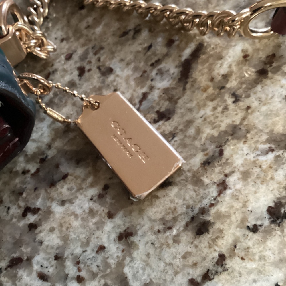 Coach Swagger Bag Klare Linear Quilted Napa Leather Rainbow Bag. Suede interior. - Picture 2 of 7